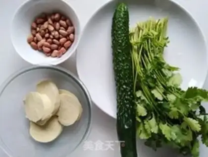 Make A cucumber chicken step 0