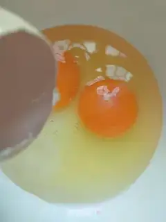 Make Eggs step 1