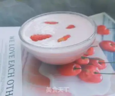 Make Strawberry shake step 3