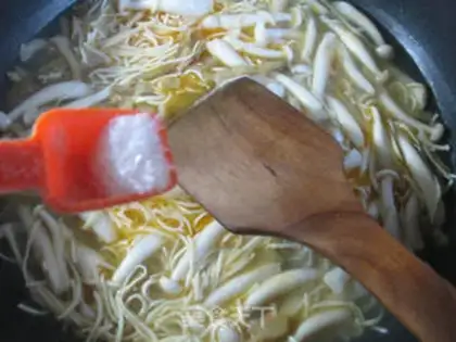 Make ♪ Squeeze the white mushrooms ♪ step 6