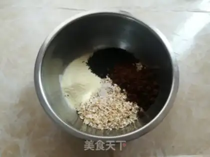 Make Red sugar oatmeal cookies step 1