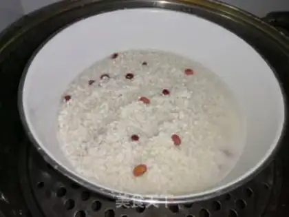 Make SWEET Q-BALL RICE CAKE step 1