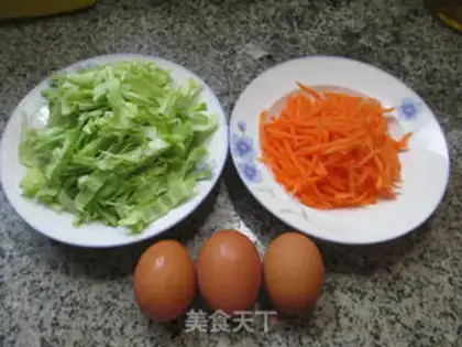 Make Carrot, cabbage, fried eggs step 0