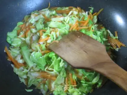 Make Carrot, cabbage, fried eggs step 7