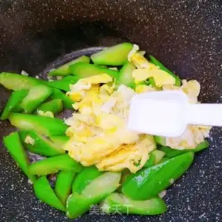 Make Smelt fried eggs step 6