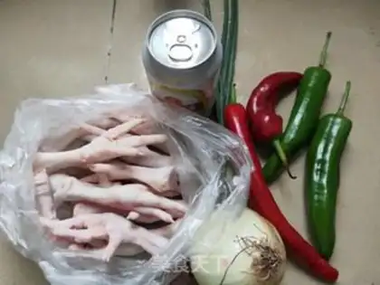 Make Hot beer chicken claws step 0