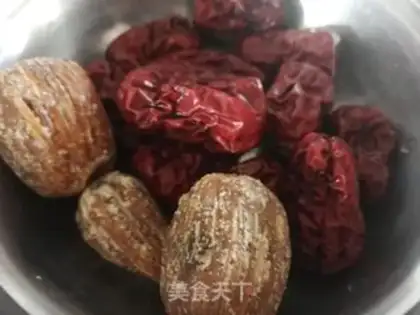 Make Coconut chicken soup step 1