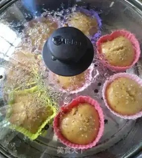 Make Creative double-coloured buns step 3