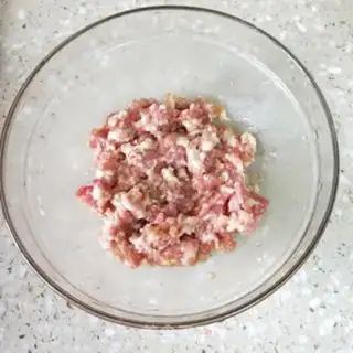 Make Meatloaf and eggs step 0