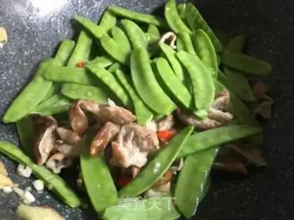 Make Dutch beans and pig sausages step 6