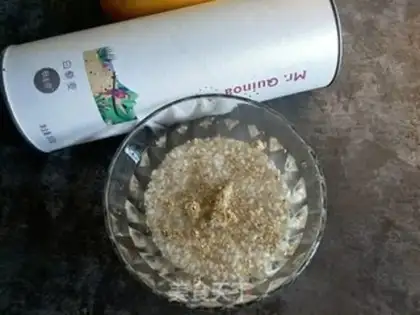 Make A quinoa yogurt fruit cup step 3