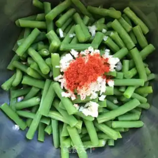 Make Garlic beans step 3