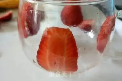 Make A quinoa yogurt fruit cup step 6