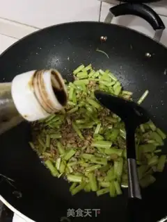 Make The meatloaf and the emptiness step 5