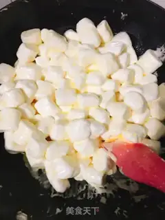 Make Cow Rolling Sugar step 2