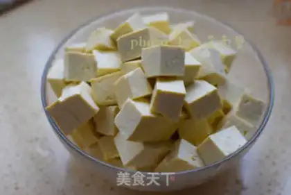 Make Worm and grass stew tofu step 0