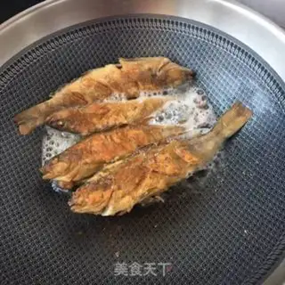 Make Burn the six-line fish step 10