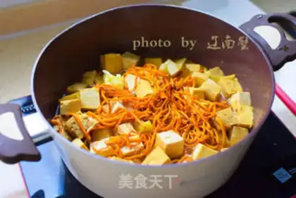 Make Worm and grass stew tofu step 6