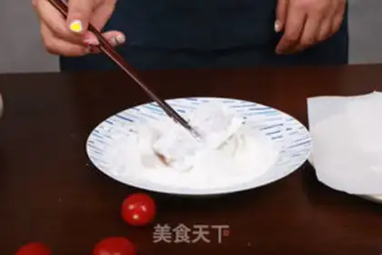 Make Jell-O fish step 1