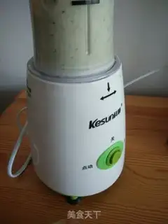 Make A cucumber banana shake step 4