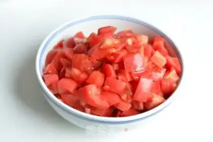 Make Tomato fishball soup step 2