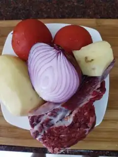 Make Tomato potato oxen step 0