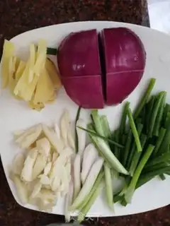Make Tomato potato oxen step 1
