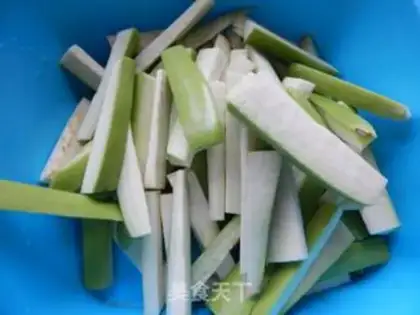 Make Sand tea, pork and eggplant step 0