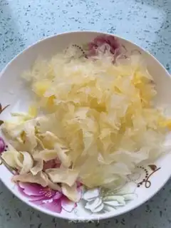 Make The silver ear soup step 2