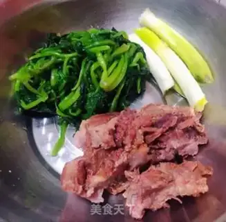 Make Pighead spinach congee step 0