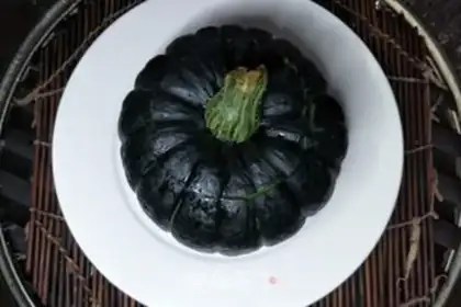 Make Red-tree pumpkin step 3