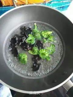 Make Jealous broccoli step 0