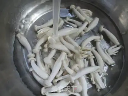 Make Twin peppers and white mushrooms step 1