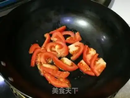 Make Tomato noodle soup step 2