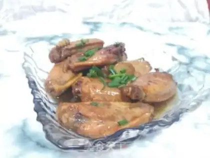Make A greasy chicken with wings step 4