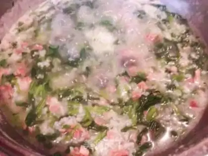 Make Pighead spinach congee step 6