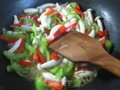 Make Twin peppers and white mushrooms step 4