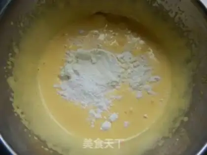 Make Little yolk cookies step 5