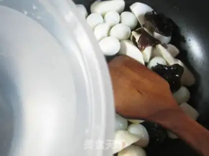 Make Black-mucked quail egg burns white step 4