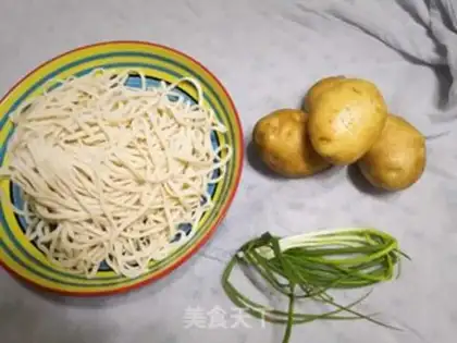 Make Fresh potato noodles step 0