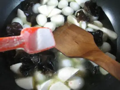 Make Black-mucked quail egg burns white step 7