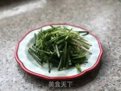 Make Onion noodles step 1