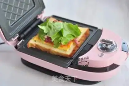 Make Beef cheese sandwich step 4