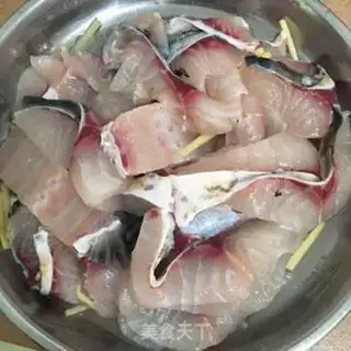 Make Tomato fish soup step 0