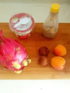 Make Fruit yogurt salad step 0