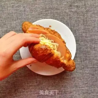 Make A croissant sandwich step 2