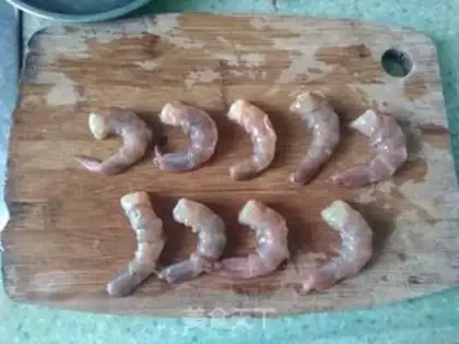 Make Shrimpball soup step 1
