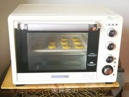 Make Creaming palace peaches step 7