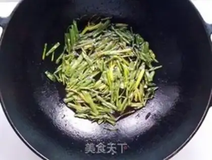 Make Onion noodles step 4
