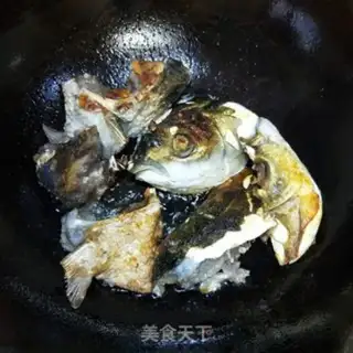 Make Pork head soup step 4